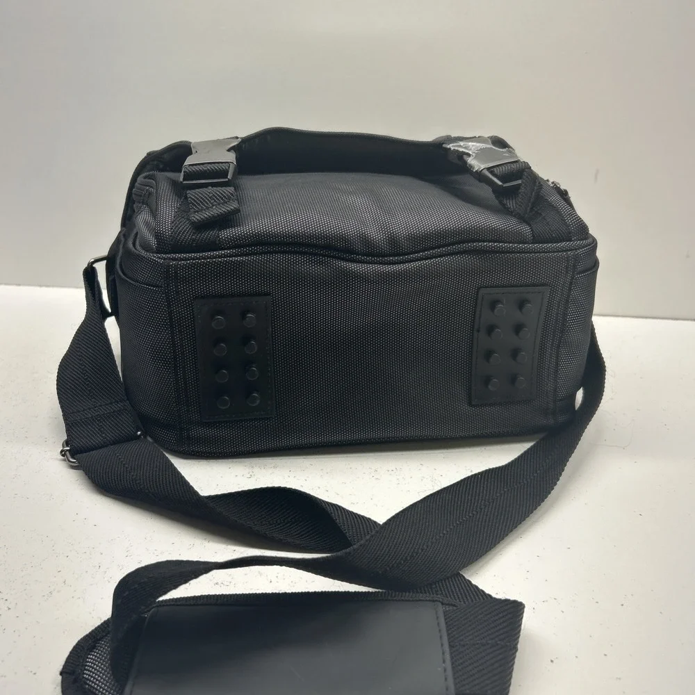 Genuine Nikon DSLR Accessory Bag With Shoulder Straps Excellent Condition